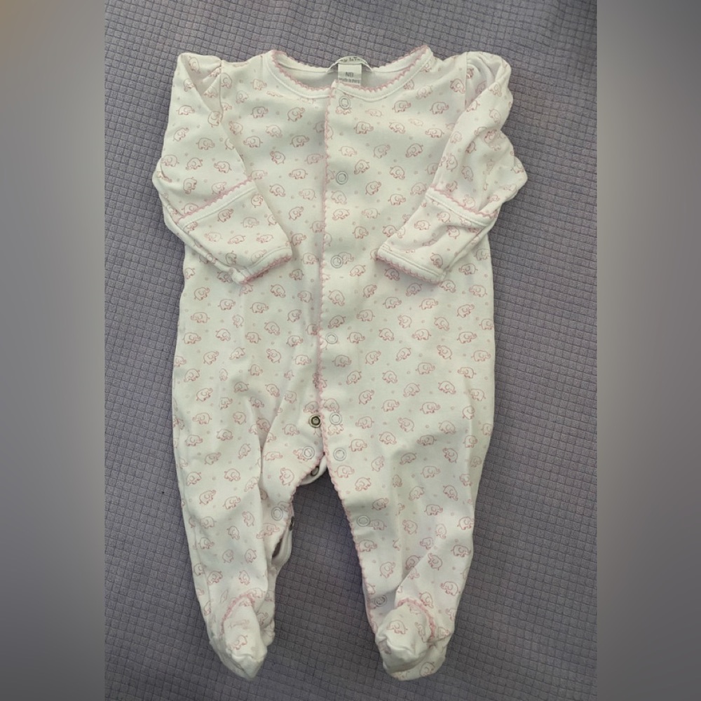 Kissy kissy onesie